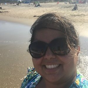 Meet your Posher, Roxana